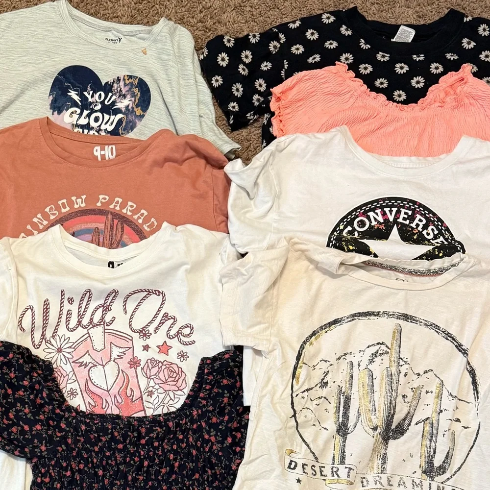 Huge Lot of Assorted Girls Tops, Shorts, Jeans, Leggings, Tanks in sz 10/12 L - Picture 9 of 10